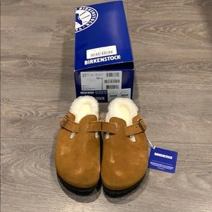 NWT Birkenstock Shearling clogs. Never worn!